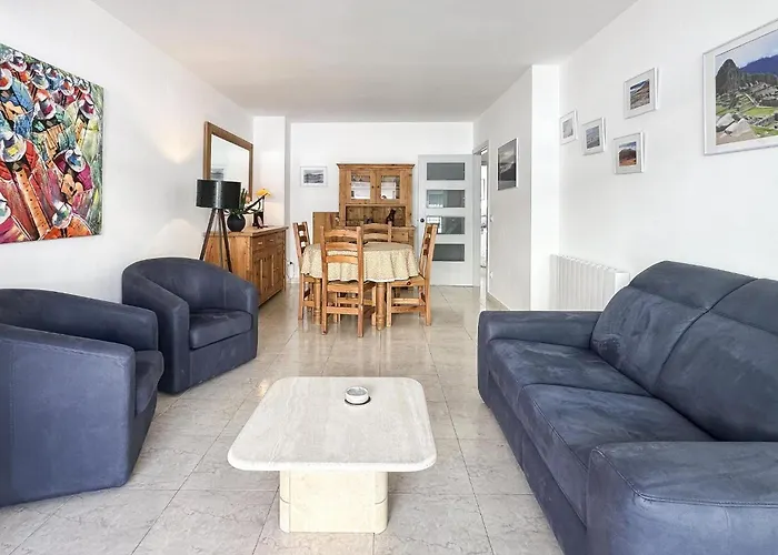 Lets Holidays Big With Parking Appartement